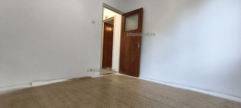 Brancoveanu, 3 camere, etaj intermediar.